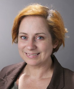 Erdélyi, Krisztina