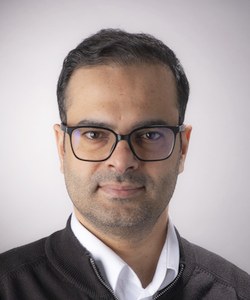 Yaseen, Eymen